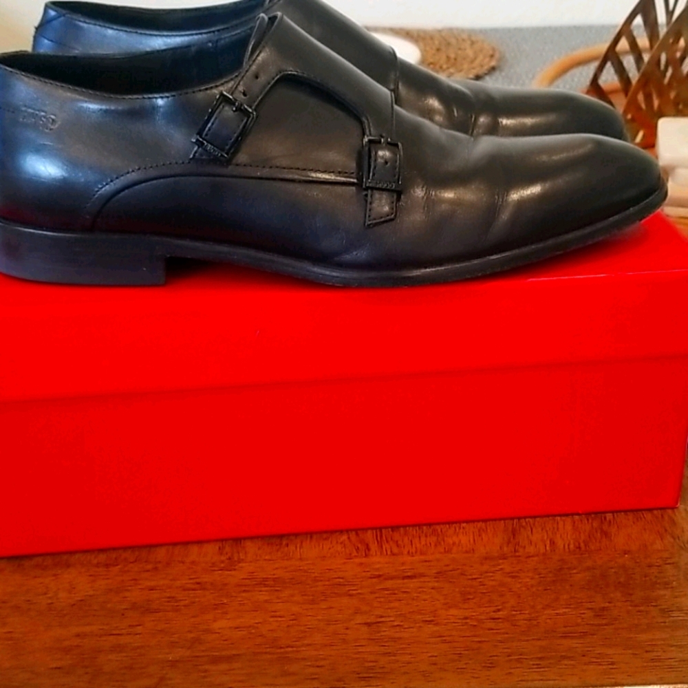 Men hugo boss dress shoes